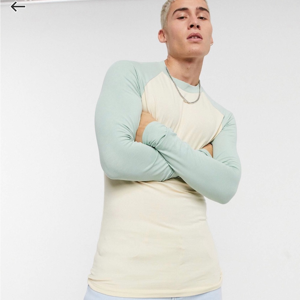 ASOS DESING LONG SLEEVE T-SHIRT